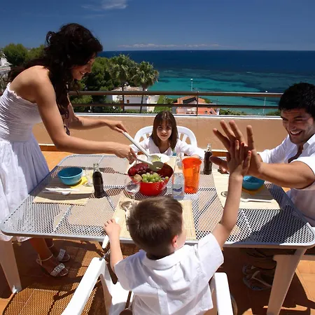 Aparto Galetamar Апартаменти *